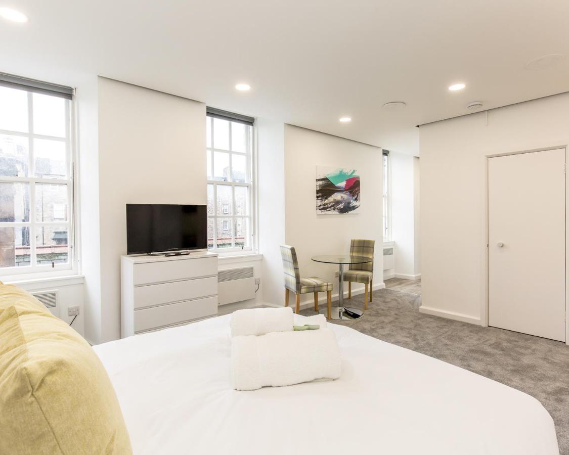 에든버러 Refurbished Studio Next To The Royal Mile 아파트 외부 사진
