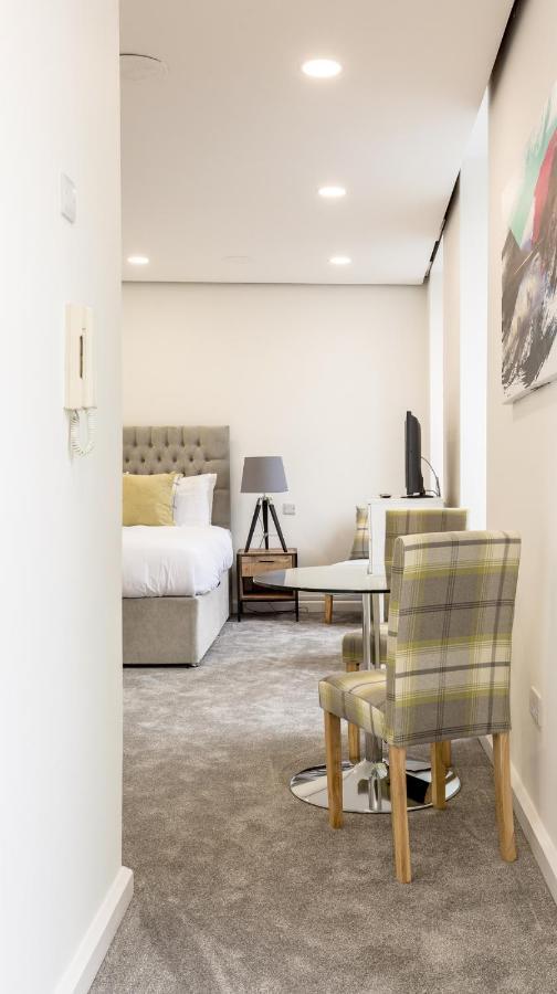 에든버러 Refurbished Studio Next To The Royal Mile 아파트 외부 사진
